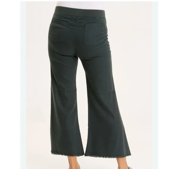 NWT XCVI Teal Hydra Flare Pant in sz L Large little smudge - Picture 3 of 13